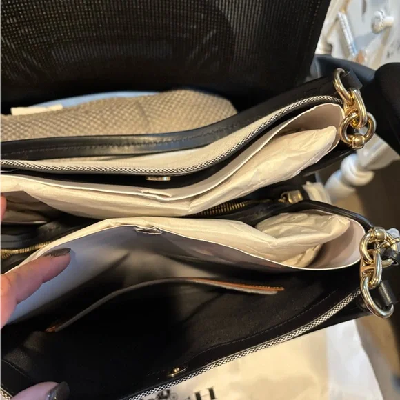 Coach Dalton Bag 31 with Coach Badge - Picture 10 of 15